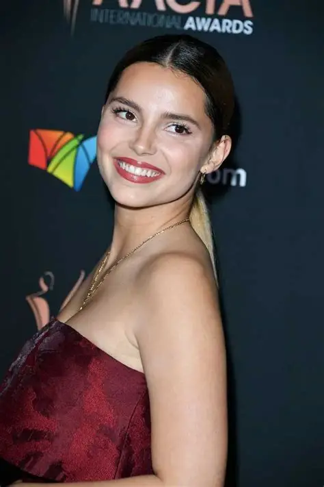 Inde Navarrette Full Biography, Age, Family, Career and Rise in 2026